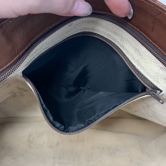 MOSCHINO CROC EMBOSSED LEATHER WITH GOLD TONE BEADS AND LEATHER HYBRID STRAPS - Picture 10 of 10